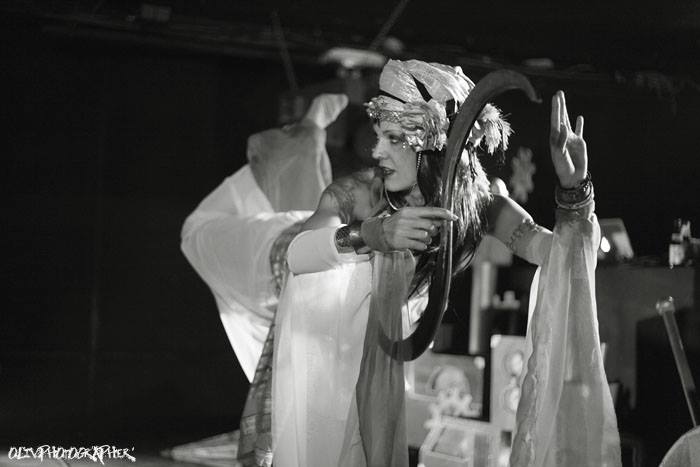 Buugeng performer by Oliv Photografer