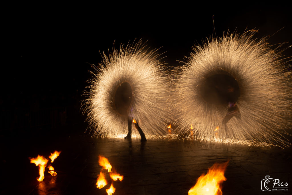 Pyrotechnic Show Carbon